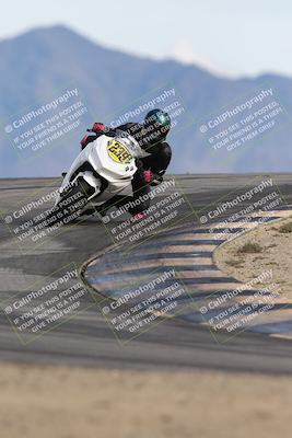 media/Nov-16-2025-Race Pace (Sun) [[8c5fa54630]]/Verified Riders/8-Turn 12 (120pm)/